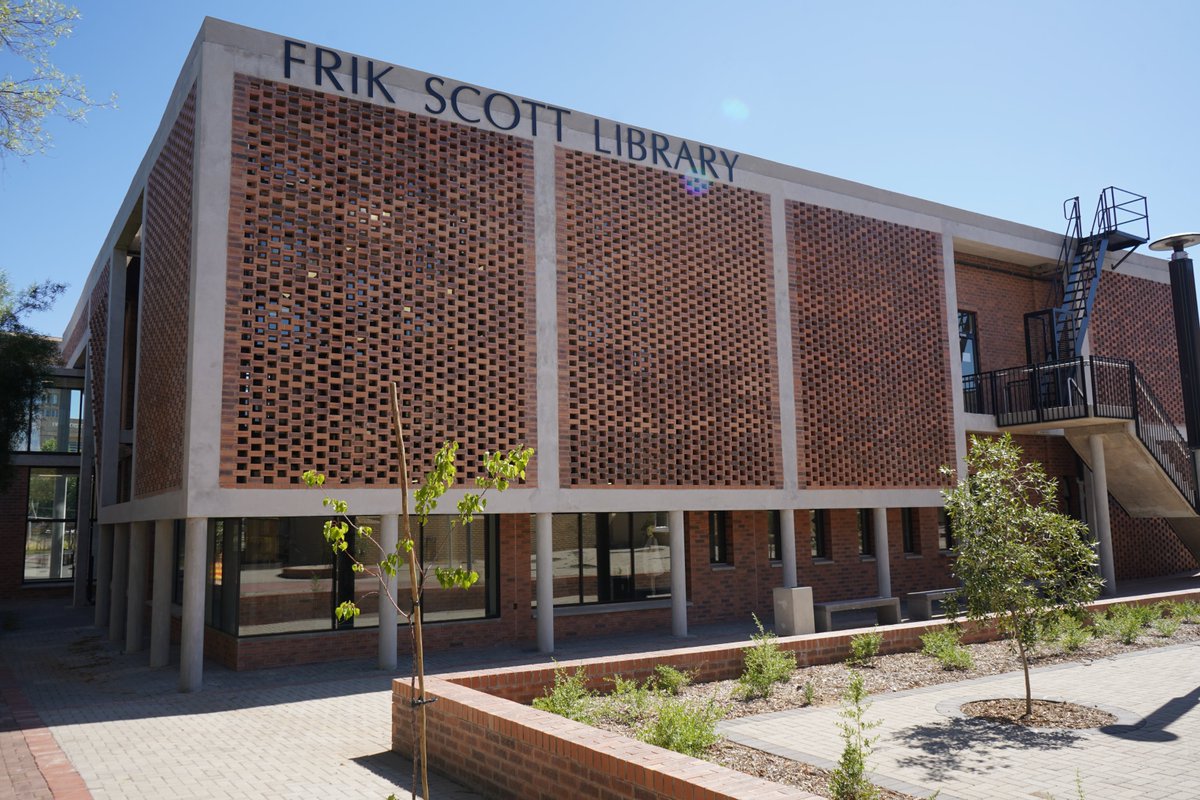 UFSLibrary's tweet photo. Welcome Kovsies!!👏

Please take note of the following opening hours for Frik Scott Medical library.

Mon-Friday :08h00-20h00
Wednesday : 09h00-20h00
Saturday:CLOSED 
Sunday and Public holidays :CLOSED 

Please carry your valid student card https://t.co/5m1MWCAMbI