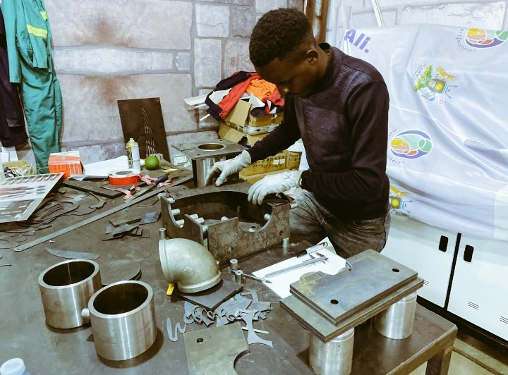 SimonBukoola's tweet image. Bringing ideas to life! 🔧⚙️ From CNC precision cutting to meticulous assembly and welding, every step counts in crafting molds for plastic extrusion. Innovation meets craftsmanship as we develop new product formulations. #CNC #Manufacturing #PlasticExtrusion #Engineering…