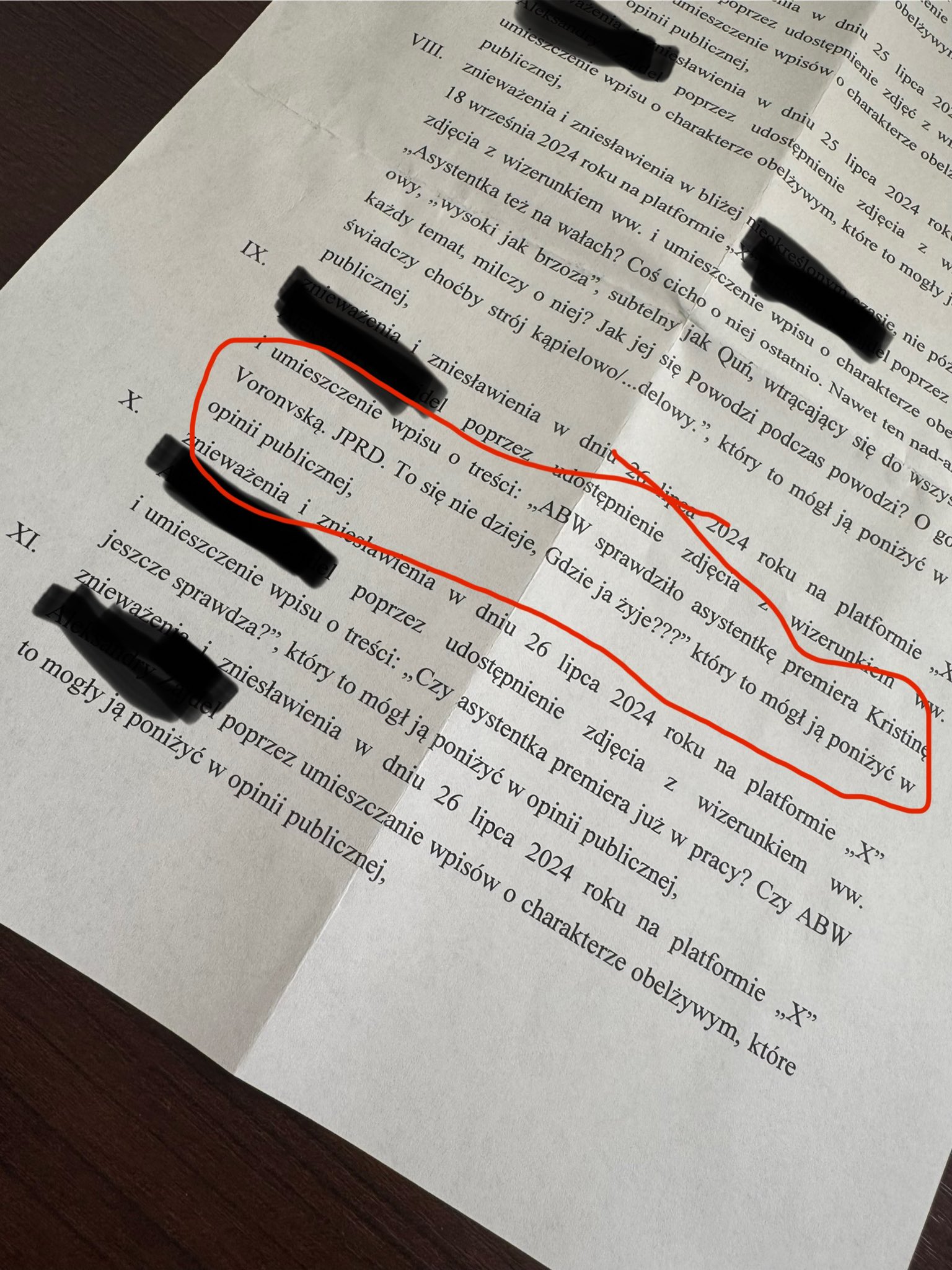 GiX3c0fXIAAxO8N?format=jpg&name=large