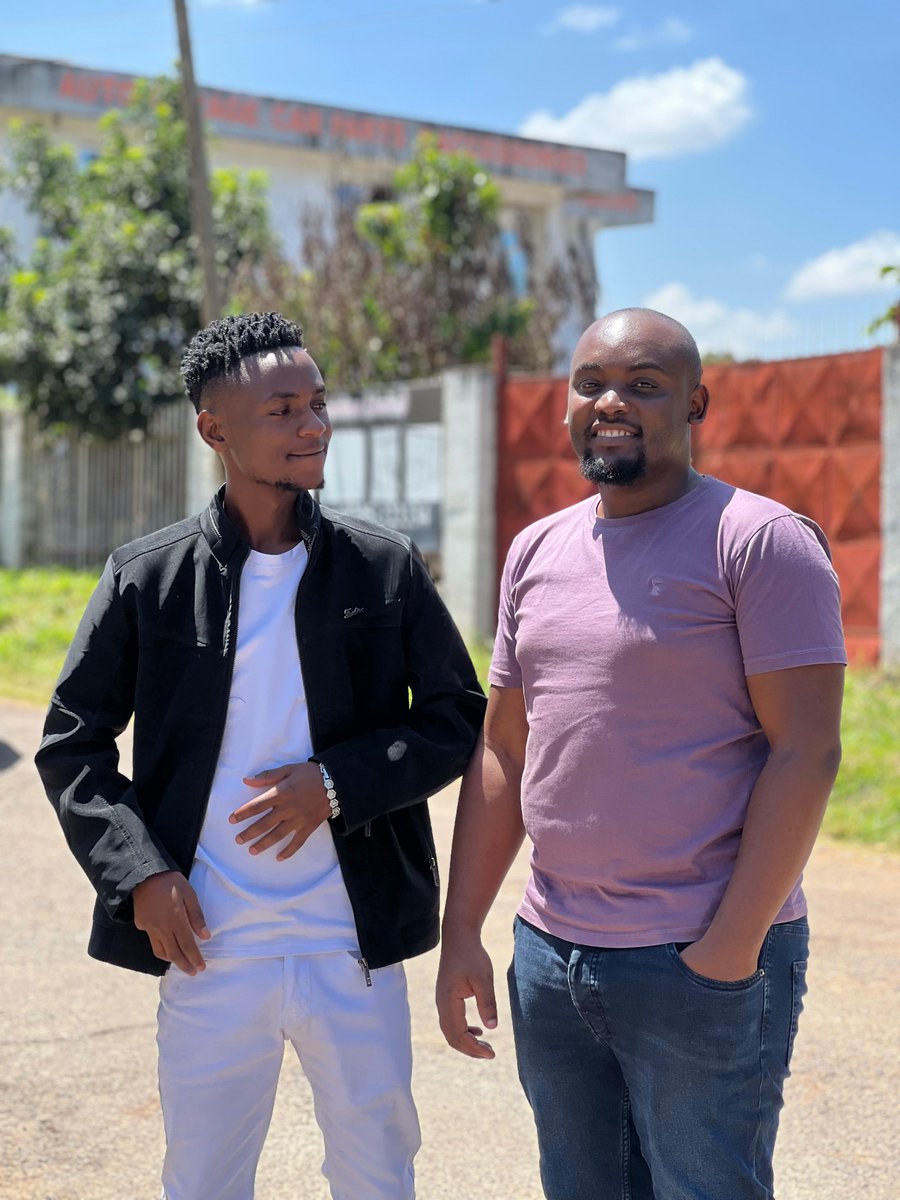Radio 47 (@radio47_kenya) on Twitter photo Unyama ni mwingi ndani ya hip-hop Tuesday.
<a href="/y_oungballer/">Manucho the Young Baller</a> <a href="/Deejaydarvo/">Darvo</a>  
#HapaNdipo #Baze47NaManucho Unyama ni mwingi ndani ya hip-hop Tuesday.
<a href="/y_oungballer/">Manucho the Young Baller</a> <a href="/Deejaydarvo/">Darvo</a>  
#HapaNdipo #Baze47NaManucho