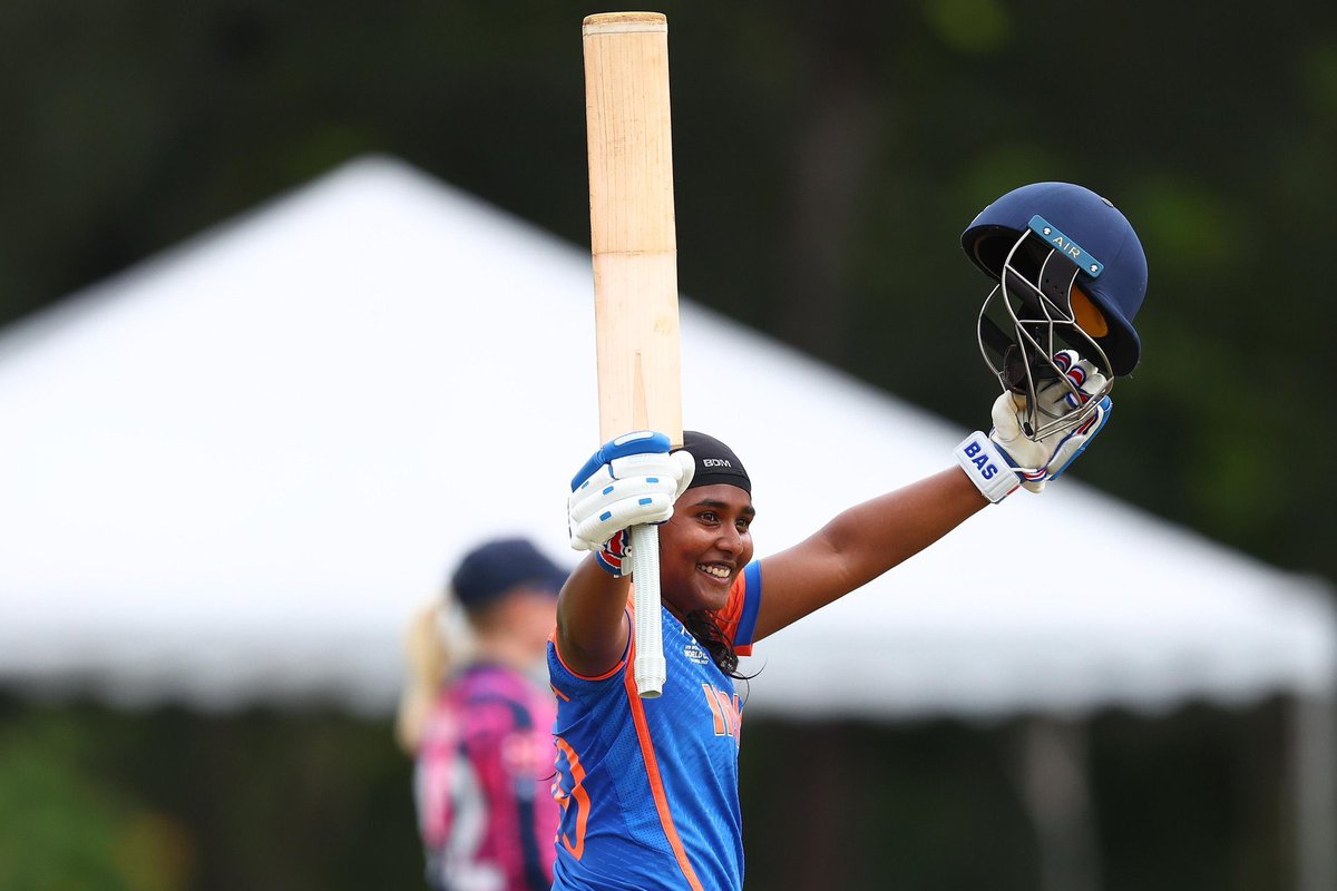 LokmatTimes_ngp's tweet photo. 𝗜𝗖𝗖 𝗨𝟭𝟵 𝗪𝗼𝗺𝗲𝗻’𝘀 𝗧𝟮𝟬 𝗪𝗼𝗿𝗹𝗱 𝗖𝘂𝗽🏆 ||
India defeated Scotland by 150 runs in Kuala Lumpur.
Brief Score:
India 🇮🇳 : 208/1 (20 overs)
Scotland🏴: 58/10 (14 overs)
Gongadi Trisha: 110* runs (59 balls)
#INDvSCO | #U19WorldCup | #Cricket
#U19T20WorldCup https://t.co/8tFRsCGtNk