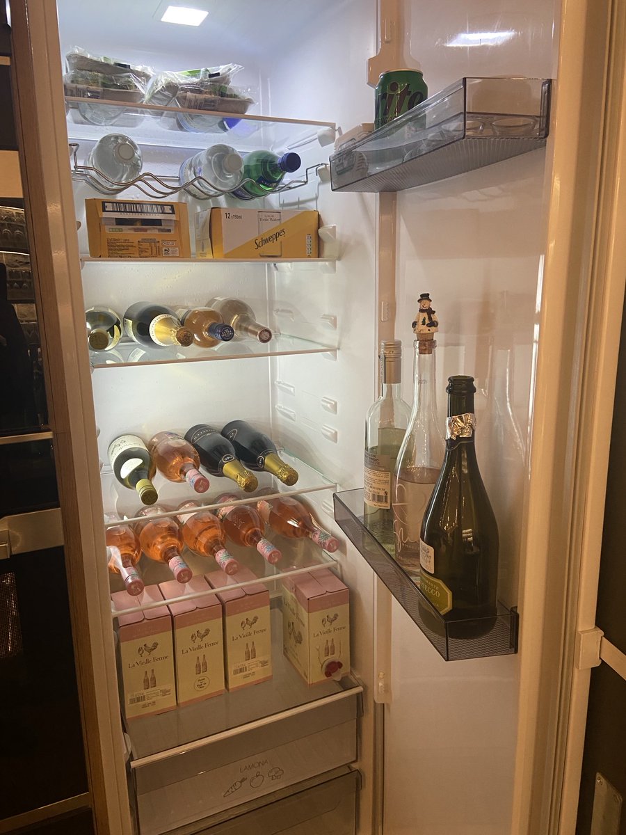 Jill Mansell ✨🥂💛📙💛🥂✨ tweet media