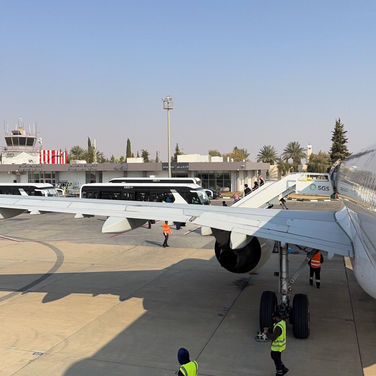 الا يا ديرةٍ عنك حداني رزقي المكتوب ❤️