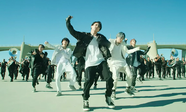 AboutMusicYT's tweet photo. 5 years ago today, BTS released On. https://t.co/HOb4qSnft7
