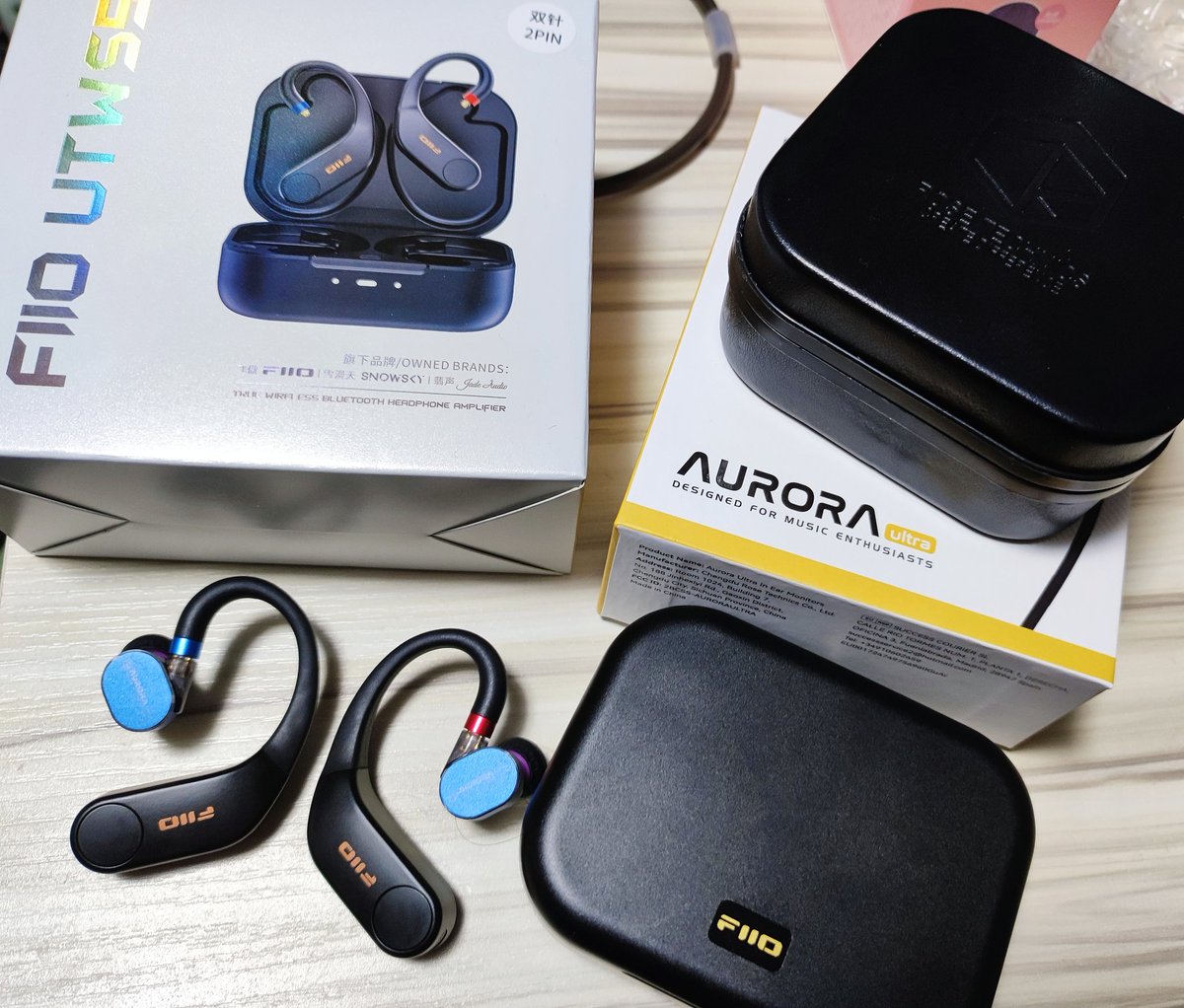 _swirhen_'s tweet photo. MNG...
FIIO UTWS5(2025) 2pin +
Rose Selsa Aurora Ultra
UTWS5くんが充電池がへたってきて退役してたのだが、まさかの新型が出たのでIEMとっかえひっかえする沼に戻ってきた。 #UTWS5 ユーザーとかそんな居ないだろうに新型出してくれる #FIIO さん一生ついて行きます。 https://t.co/7nRKuirzoI