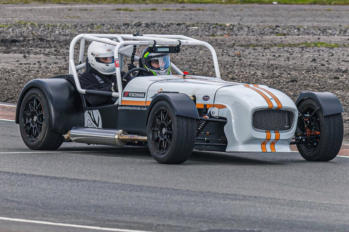 GBSCars's tweet photo. The next GBS Track Day is happening at Blyton Park on Saturday 22nd March.... Still places available - Book now - https://t.co/gPATTk8S6D #gbs #gbszero #trackday #motorsport #saturday #event #blytonpark #racechassis https://t.co/6mEycot9q1