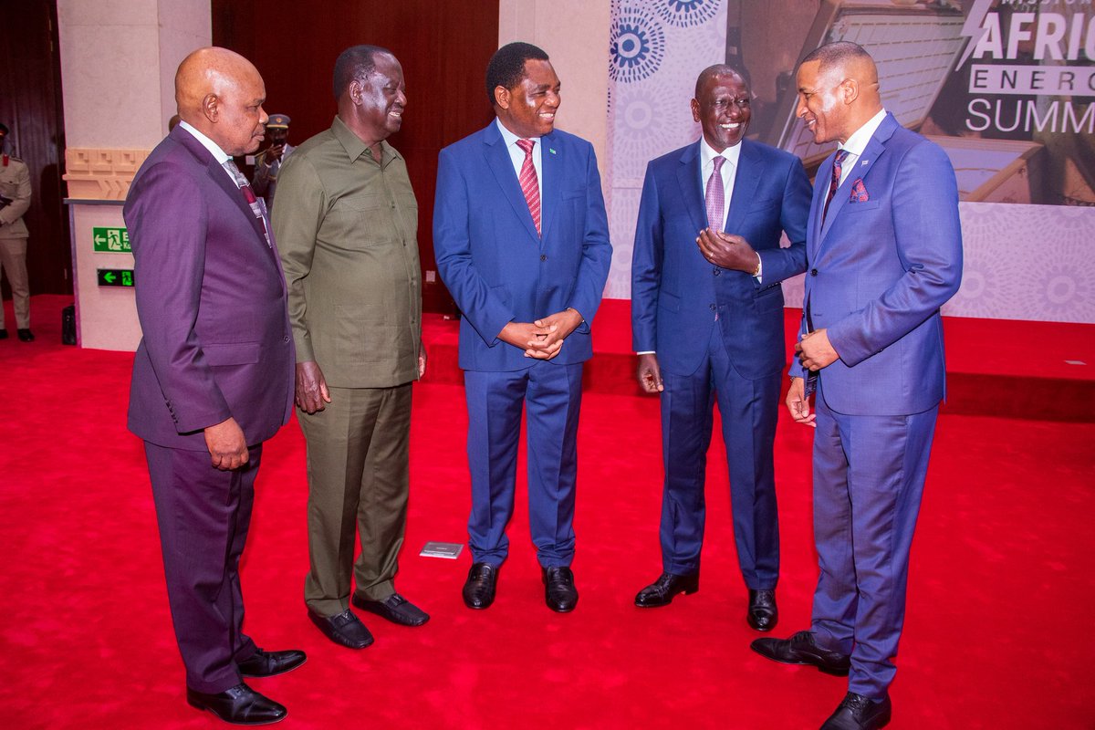 RailaodingaAuc's tweet photo. 🌍 My heart burns for Africa's energy future. As your AUC Chairperson candidate, I, Raila Odinga, am fighting not just for a position, but for every African's right to a brighter tomorrow. #AfricaEnergyFuture #RailaForAUC https://t.co/wetirkHAoP