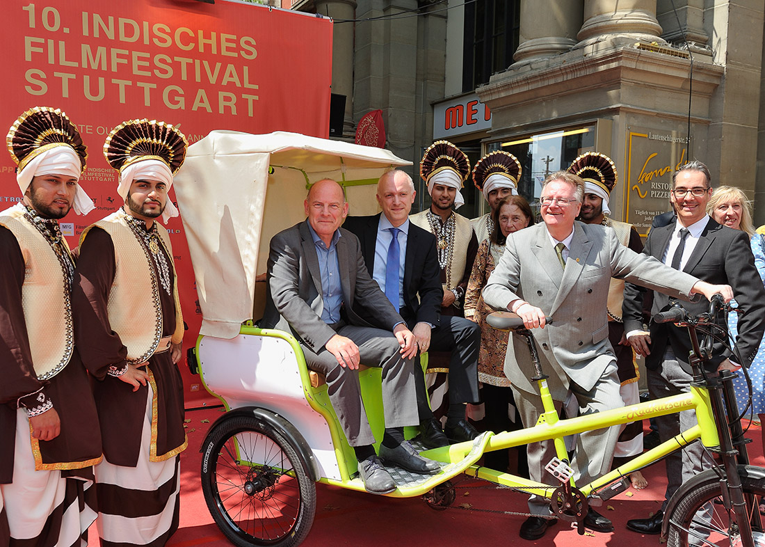 GermanyinIndia's tweet image. Lights, camera, action!🎬

📢The 22nd Indian Film Festival Stuttgart is open for submissions!

Showcase your feature films, documentaries, children’s films, or animated masterpieces of any length.✨

📝Deadline: 28 Feb 2025: t1p.de/9qdv

#iffs