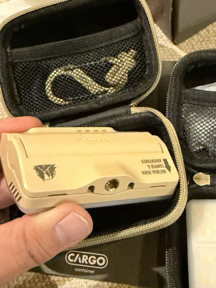 PJazzcamp's tweet image. そして今日も着弾🙌LEDライトとしては自分の求めるデザイン、機能の最終形態かな🤔
#キャンプ #cargocontainer  #LEDライト