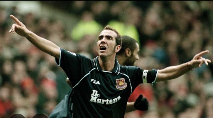 24 years ago today 9k Hammers were at Old Trafford to see our Italian Maverick score the winner in the FA Cup match, what a day out that was ⚒ Crazy that this was Paolo’s only goal in the FA Cup for us as well 🇮🇹 
🎶 Let’s all do the Barthez 🎶 👋🏻