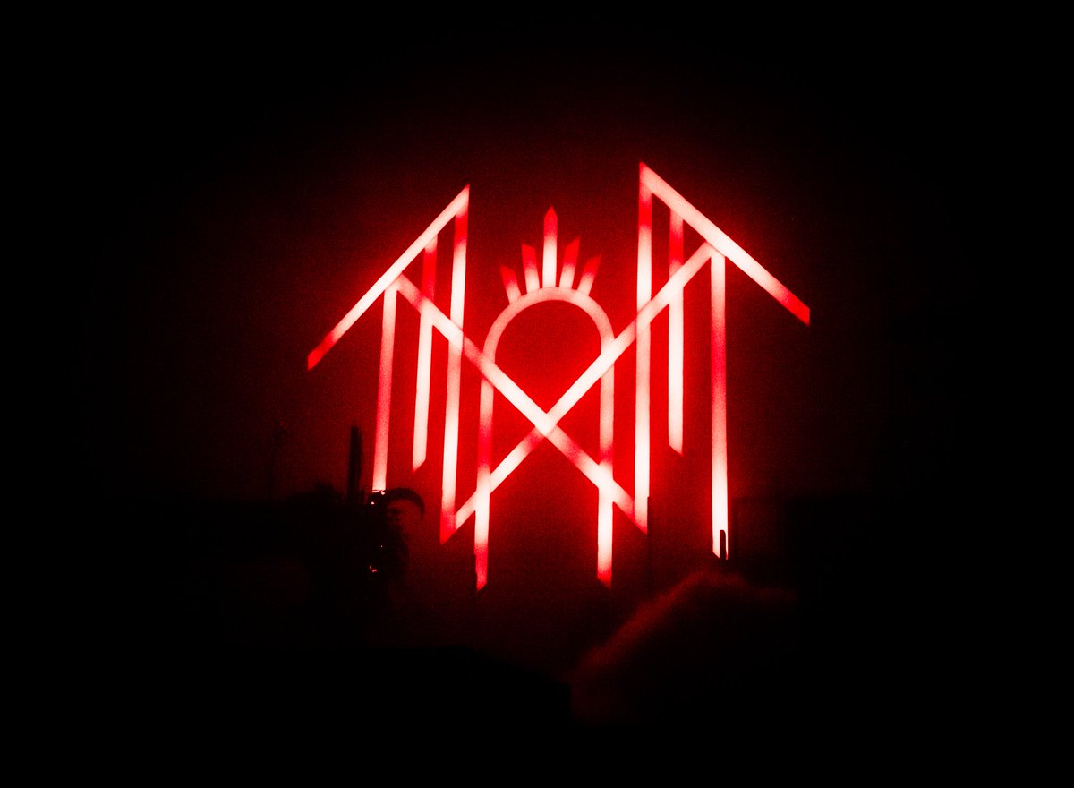 🕸Naz Car Car 🕸️ tweet media