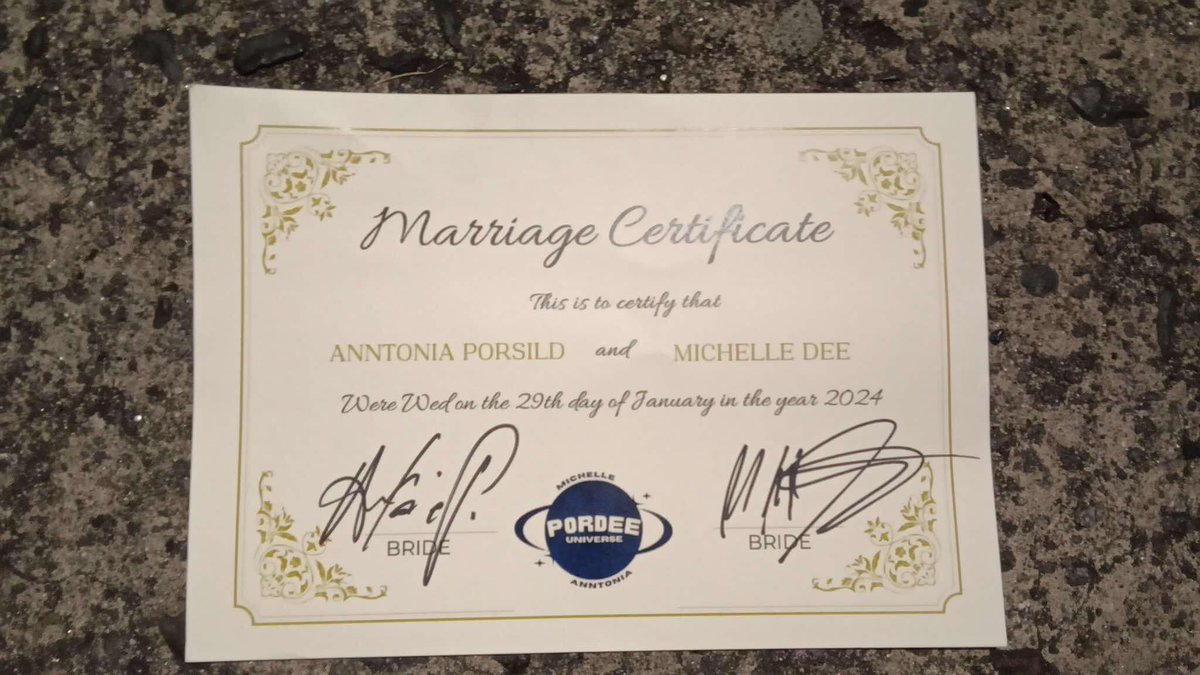 janeforfb's tweet photo. tomorrow is the anniversary of this marriage cert.
and for once, we are all genuinely happy. https://t.co/BCThoyQOWP