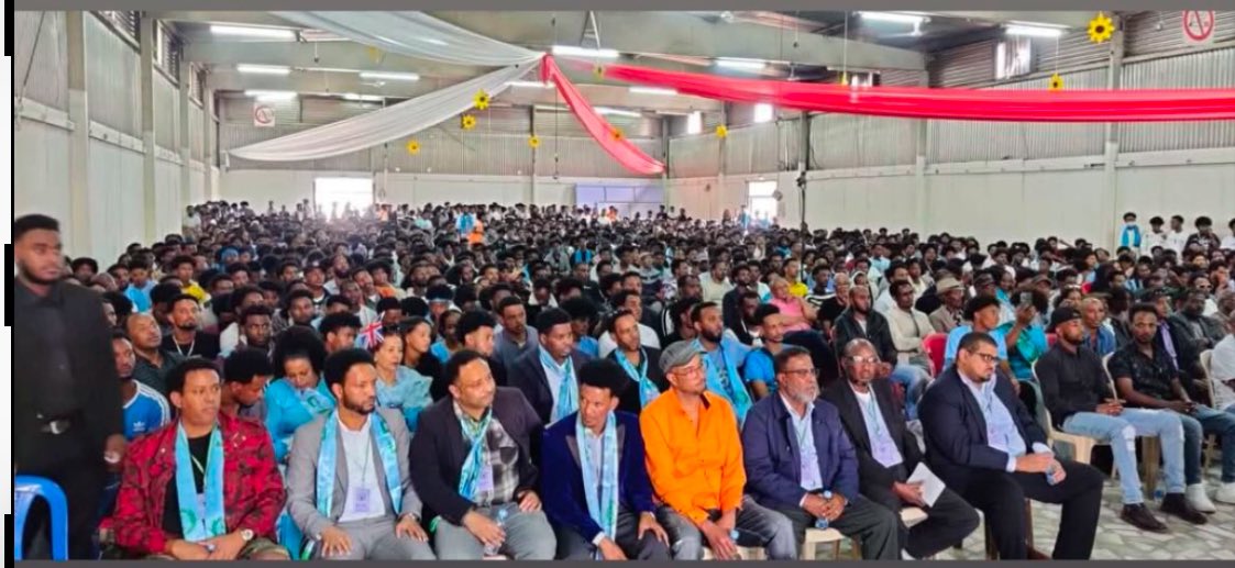 Fani12S's tweet photo. Eritreische Freiheit kämpfen Blue Revolution 27/01/25 #Addis_Abeba 💙✊🏽
nur noch 1080km, Morn sehen wir Asmera 🫵🏽🫵🏽!!!!
#BlueRevolutions #RegimeChangeInEritrea #TransnationalRepression https://t.co/3EagrcBGOh