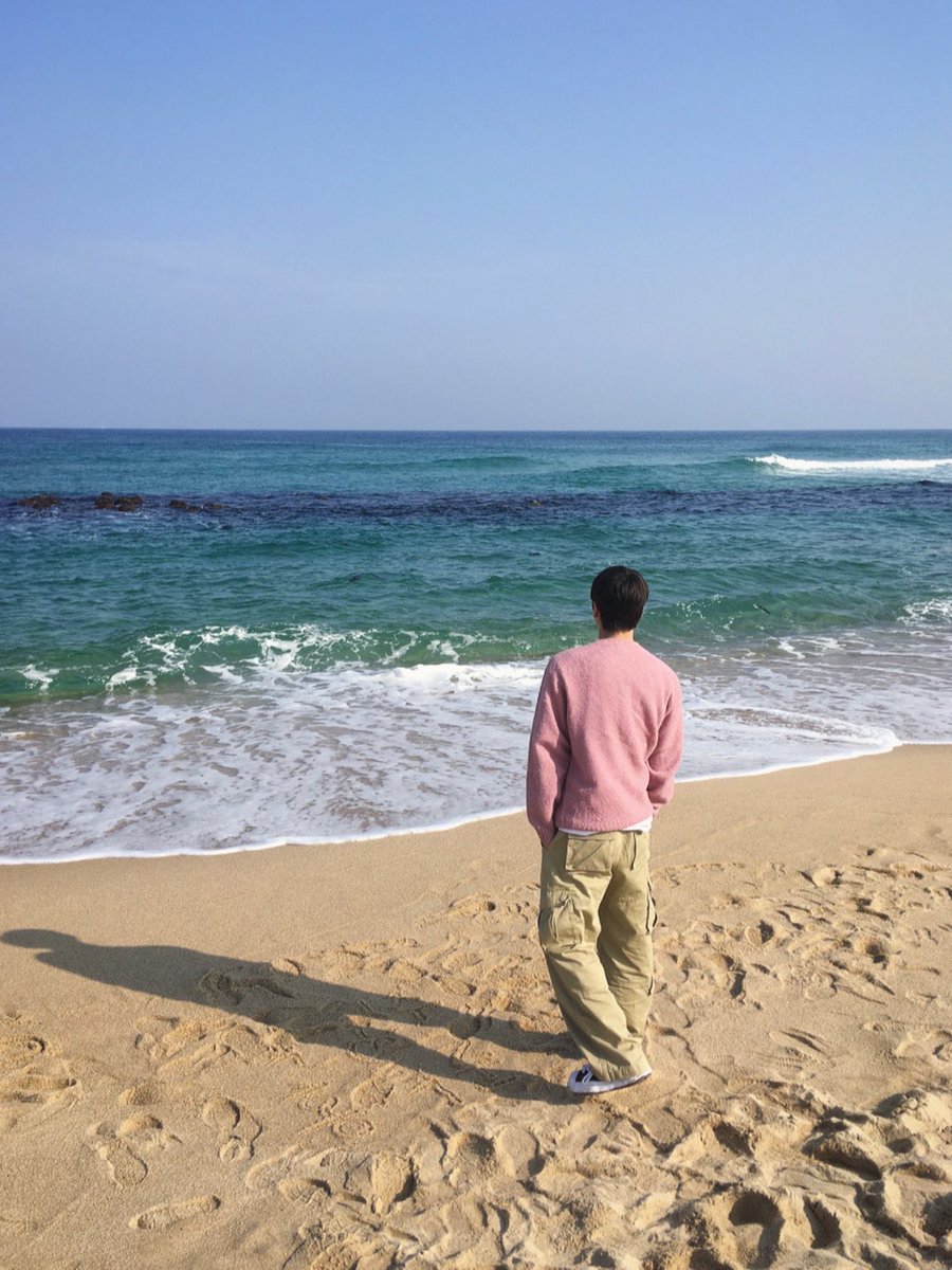 BAE173_member's tweet photo. [#유준]

겨울 바다 🌊

#BAE173 #비에이이173
#YOOJUN https://t.co/S4rwXsEmvU