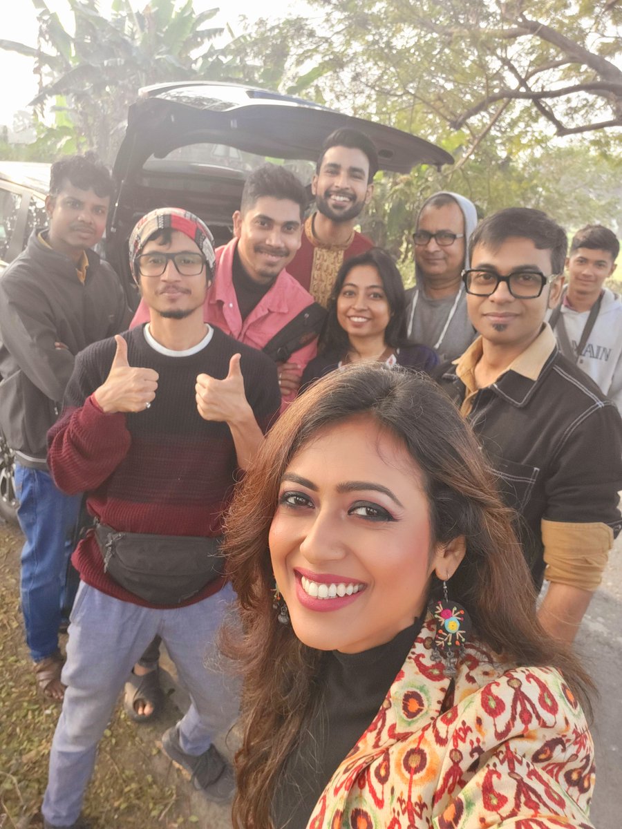 Reshmi_Bagchi's tweet image. The team!! @shunyaa is ready wid it's new collection.
Hoping the best!!!