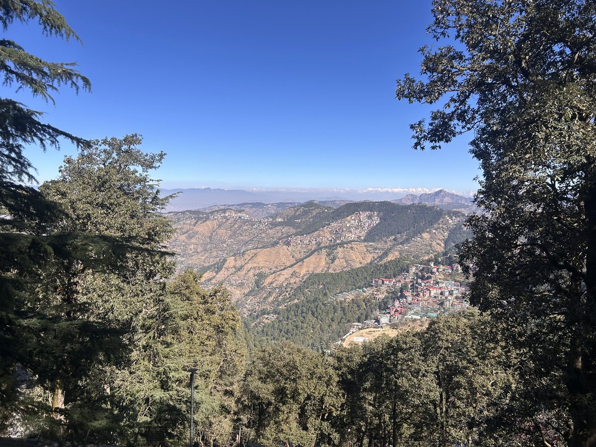 RachnaVerma08's tweet photo. Work from #mountains looks like this😻
#morning view
#Nofilter
#Workfrommountains https://t.co/z9suf7PLbW