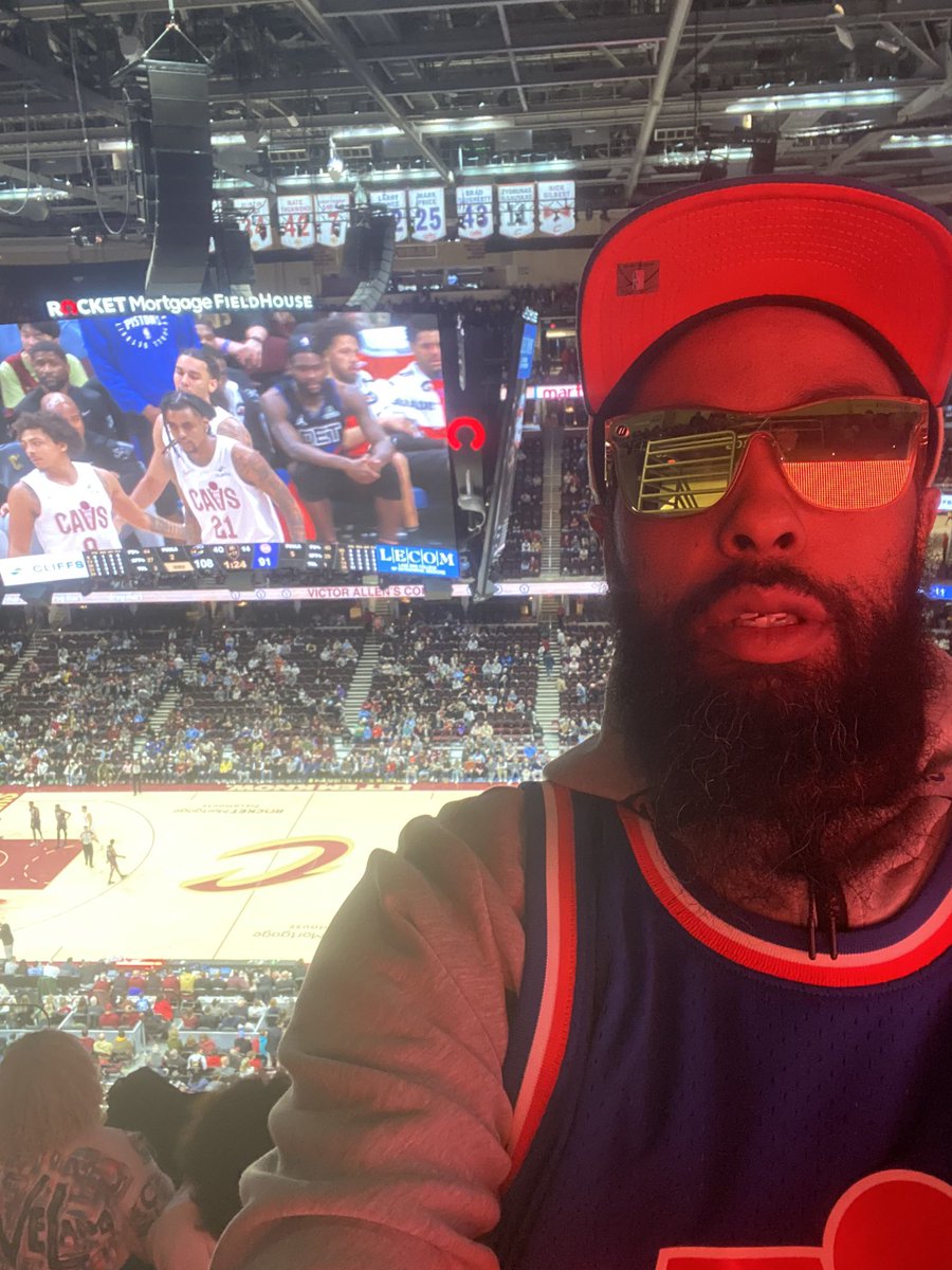 10wardSpinx's tweet photo. 💯🏀🎟️ https://t.co/DeKvUpBAo3