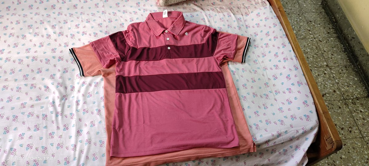 sannycauseway's tweet photo. @JioMart  
I have bought 2 Tshirts from jio Mart
Vide order no. 17375126830028291A &amp;  Shipmt No 17375127396651722225J
The Size is very small doesnt fit at all,  I hav attached my tshirt of XL we can see it's much small, pls exchange for next size or refund it asap https://t.co/FQeADCXhPq