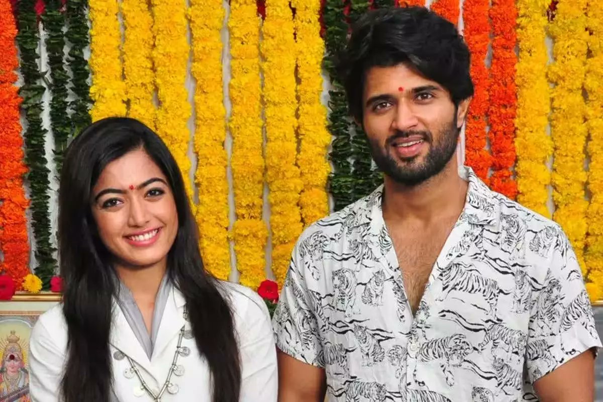 battu_bro's tweet photo. #VijayDeverakonda - #RashmikaMandanna Combo confirmed ✅🤩🤩

#Rahulsankrityan started set works yesterday for Massive Budget Film 

Shoot will starts from July, Aug Month 💯 https://t.co/59q8M6FboT