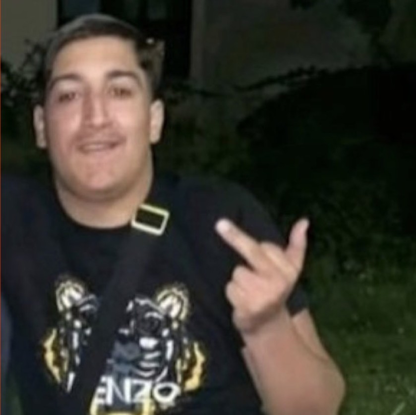 gauchecaca tweet media