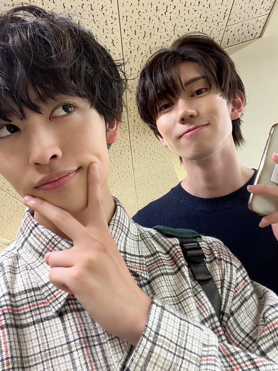 パックサー tweet media