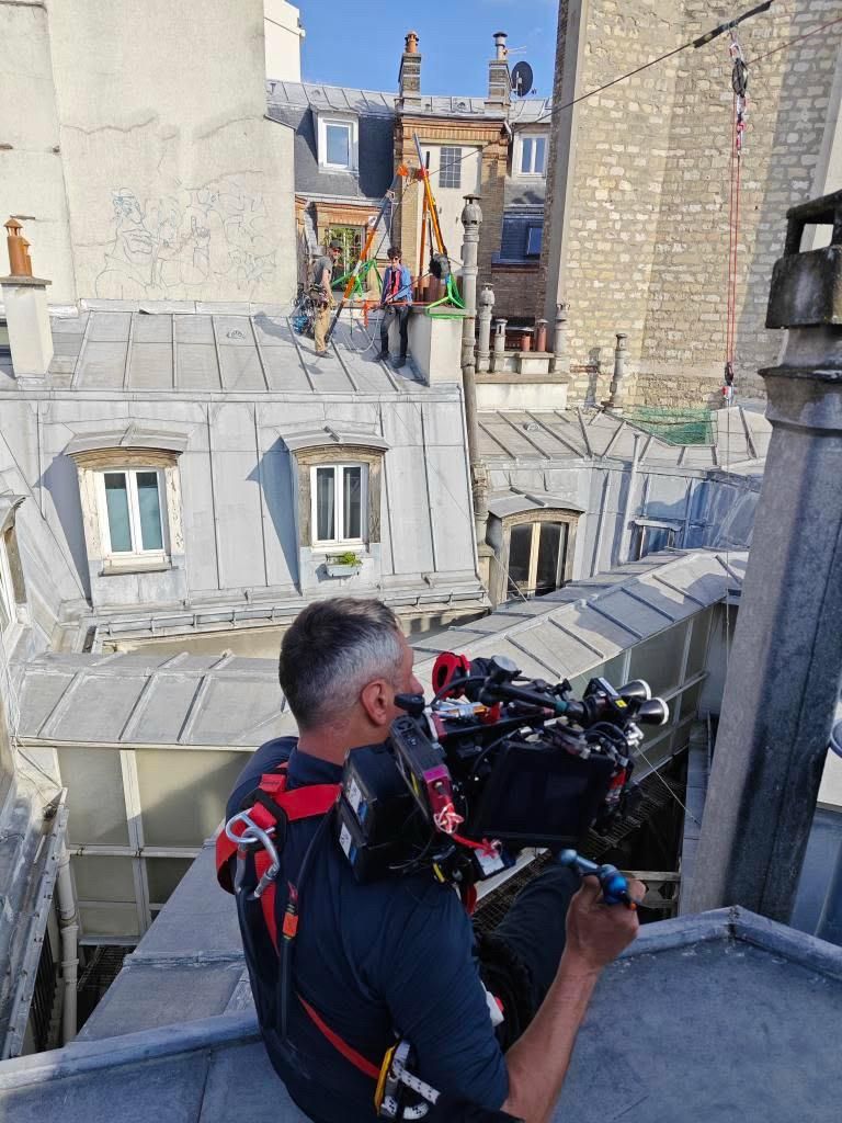 Groupe Jarnias (@groupe_jarnias) on Twitter photo 🎬 Silence, ça tourne… nos experts de la hauteur au service du 7e art !
Et de Guillaume CANET pour son film Ad Vitam.
Nous avons eu l’immense privilège de collaborer avec les experts du cinéma sur le tournage du film AD VITAM, réalisé par Guillaume Canet et diffusé sur Netflix. 🎬 Silence, ça tourne… nos experts de la hauteur au service du 7e art !
Et de Guillaume CANET pour son film Ad Vitam.
Nous avons eu l’immense privilège de collaborer avec les experts du cinéma sur le tournage du film AD VITAM, réalisé par Guillaume Canet et diffusé sur Netflix.