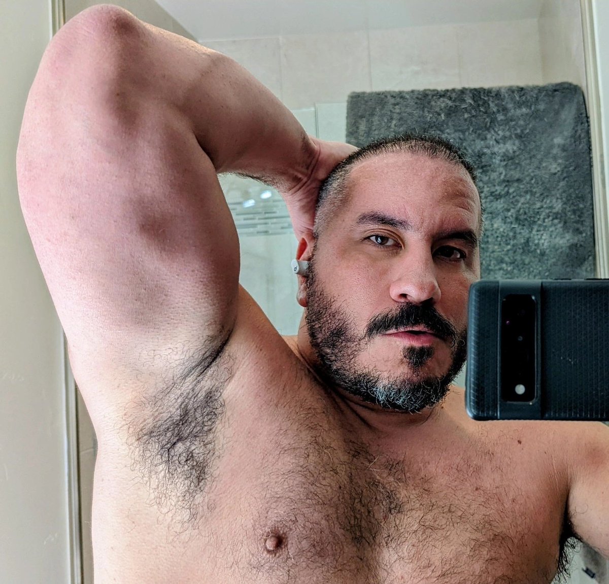 wazzup?

#spup #musclebelly #musclebear #musclepup #beardedmuscle #beardedgay #hairymuscle #hairygay #scruffy #scruffygay #scruffymuscle #cuddlepup #cuddlebear #dadspup #veganmuscle #gaypup