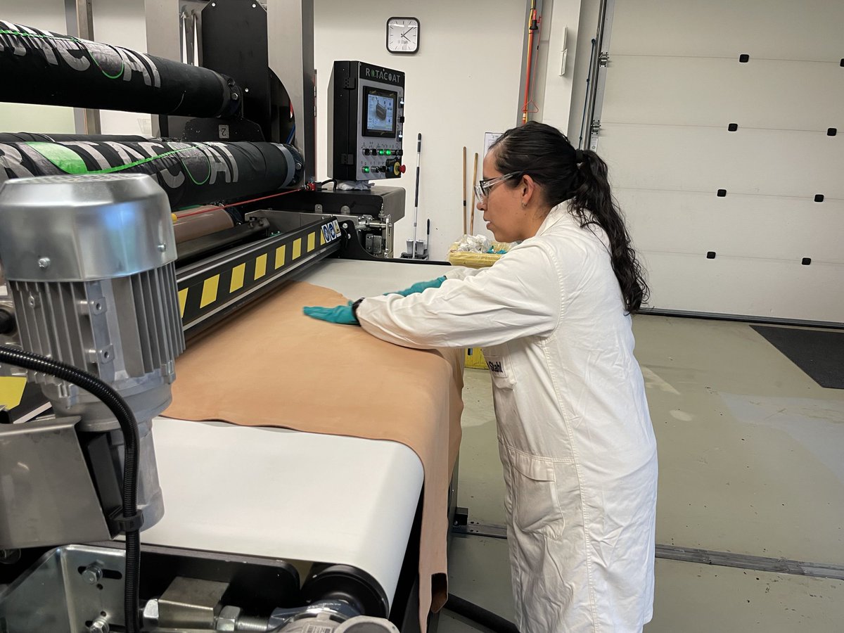 The 2nd module for our students in the Post Graduate Certificate Leather Finish Automotive program started at the Stahl Campus in the Netherlands. At the end, the students will complete assessments, which will be graded by Stahl Campus and the University of Northampton.