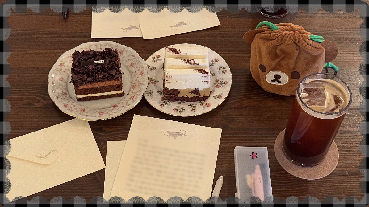 푸슝깅.. 늦었지만 아직 기다릴까봐 올리는
강릉 1박2일 타래.. ★ 
(정말 즉흥여행이라 발걸음 닿는대로 다님💭)