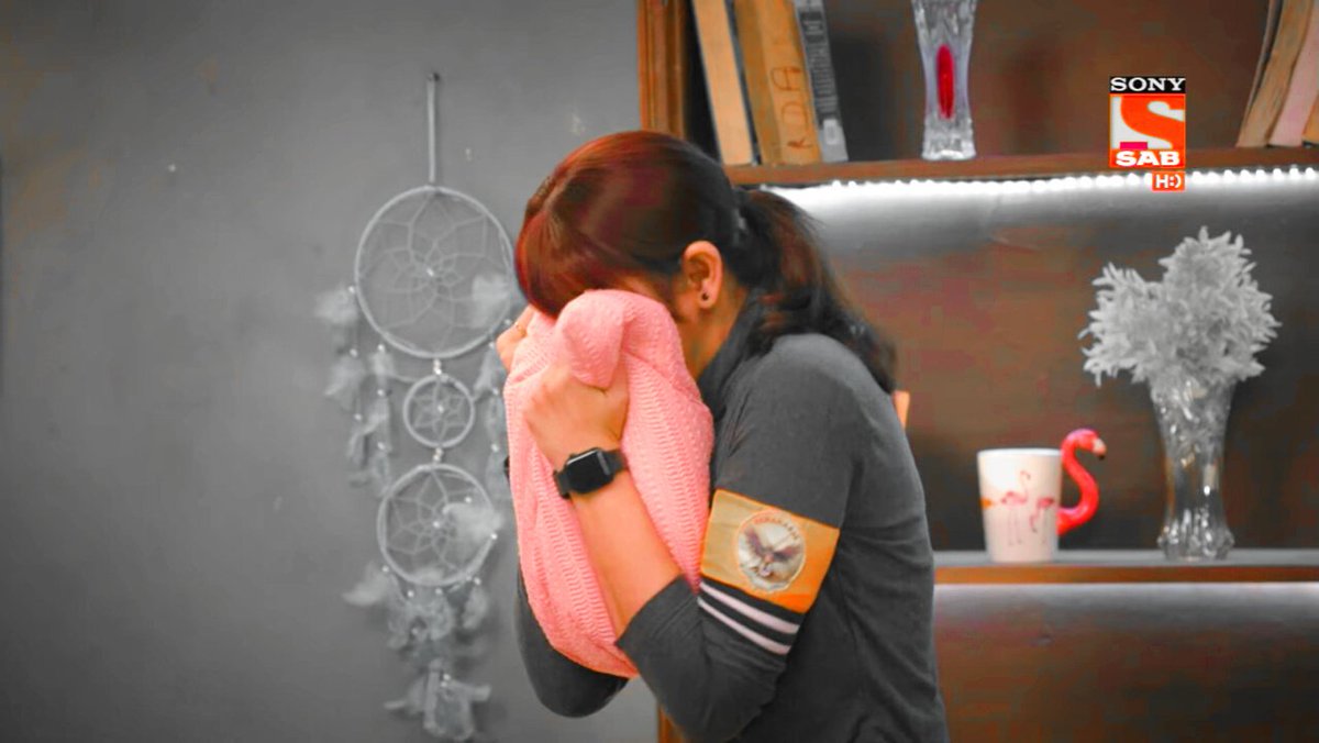 wannabecurious9's tweet photo. i miss my monu namunni sfm!! 🥺🤍 what a complete entertainment package she was. https://t.co/YVwYELUvTY