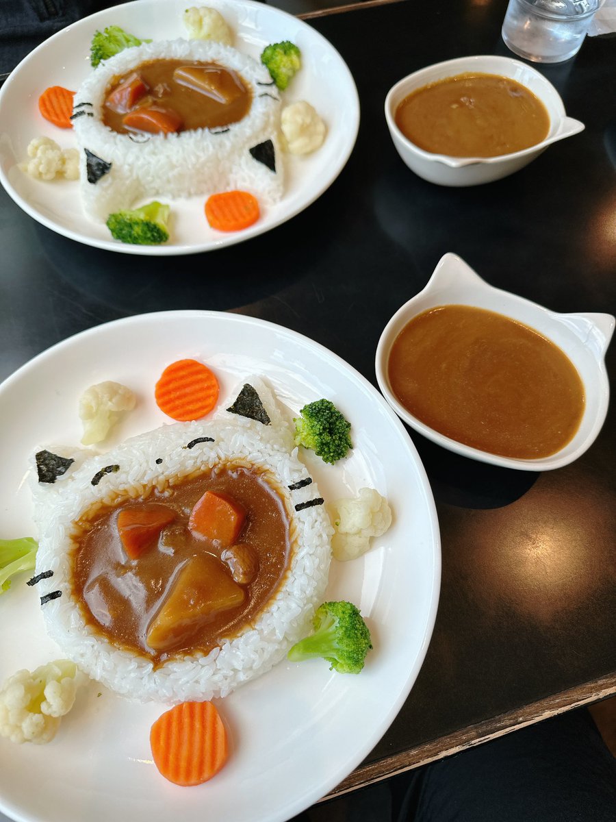 PiN_naoko's tweet photo. やっと行けた！
今日は美術館満喫日！ https://t.co/x3r0klACdI