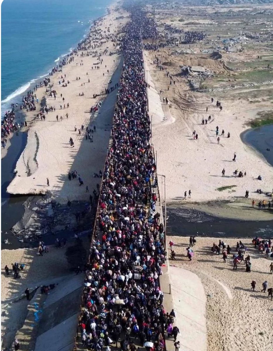 Tarihi tersine çeviren, ezberleri bozan, cümle müstekbirlerin, zalimlerin, soykırımcıların örgütlü kötülüğün üzerine yapılan en soylu bir yürüyüş…!
