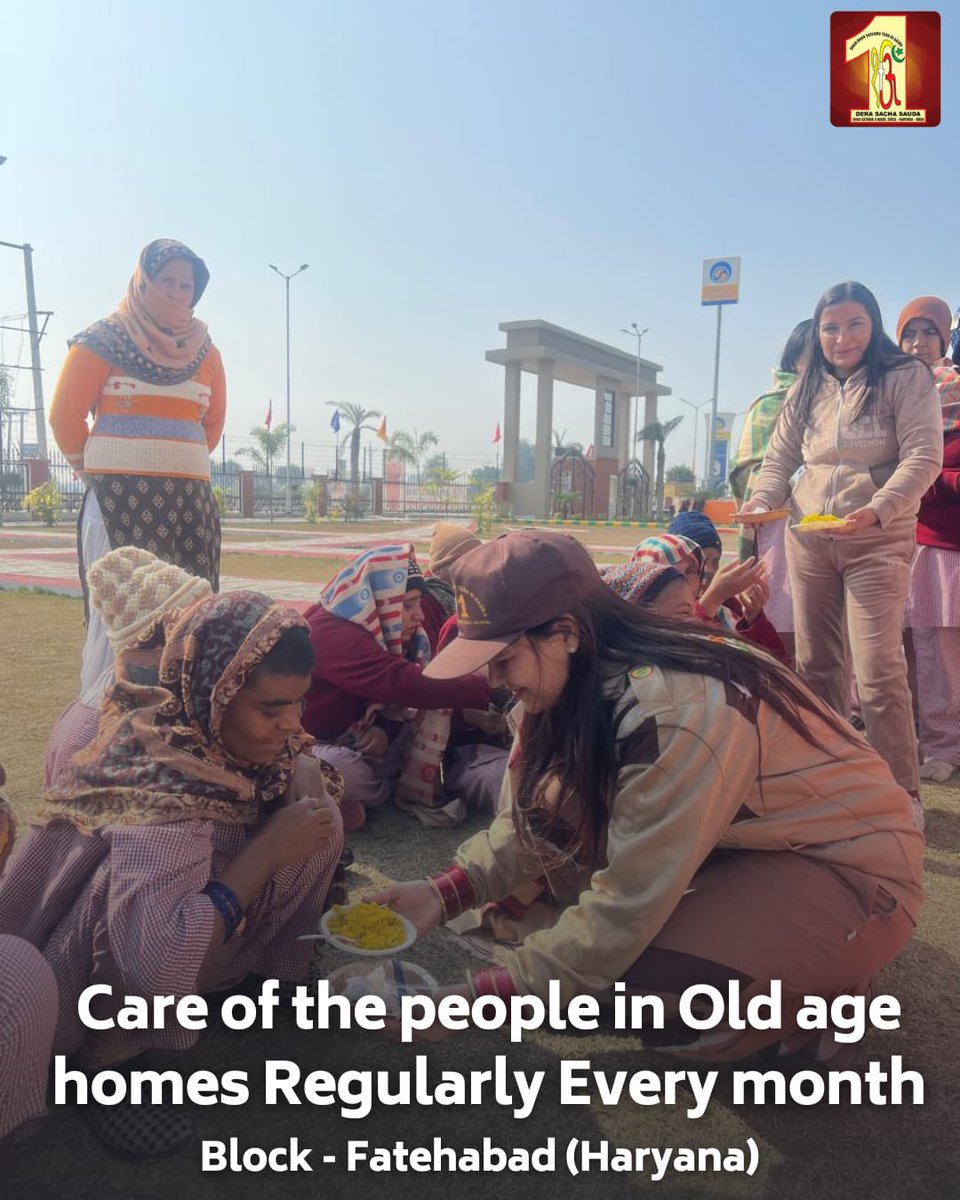 DSSNewsUpdates's tweet photo. Caring for our elders is not an obligation but a blessing. 

With hearts full of love and compassion, Dera Sacha Sauda volunteers from Fatehabad, Haryana, extended their care to beloved senior citizens living in an old age home. Inspired by the teachings of Saint Dr. Gurmeet Ram Rahim Singh Ji Insan, they spent quality time with the elderly and organised a small get-together, bringing joy and warmth to their lives. A small act of kindness can make a world of difference! 

#ElderlyCare #SeniorCitizens #OldAgeHomes #DeraSachaSauda