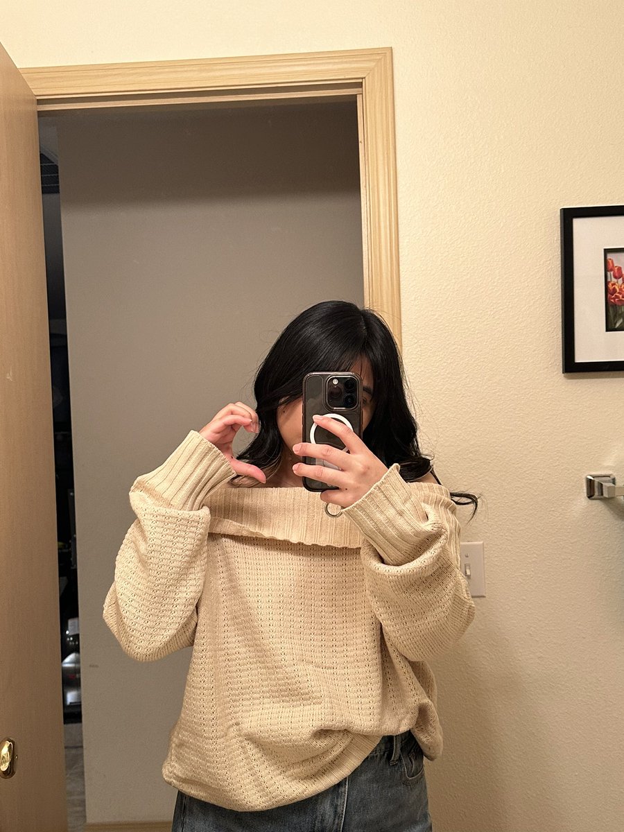 follow me on Instagram!!!!!

@ itshomegorl