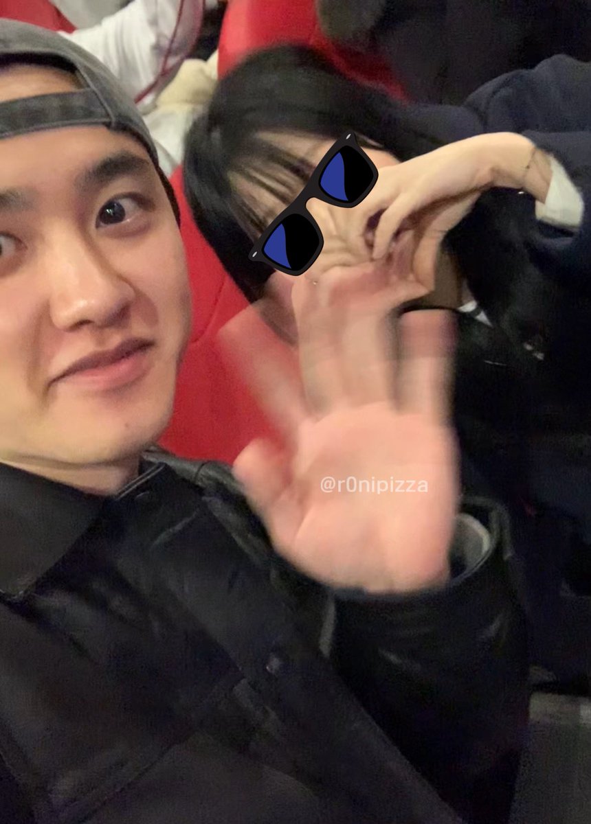 사랑해요 오라버니 …….. 😻

#무대인사 #도경수 #말없비 #말할수없는비밀