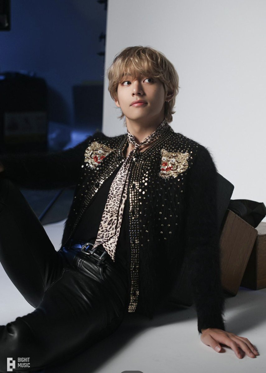 Best of the best Kim Taehyung !
BORAHAE TAEHYUNG 

I vote #V for #IconFaceOfKpop2025 
<a href="/ICONPOLLS/">ICON</a>