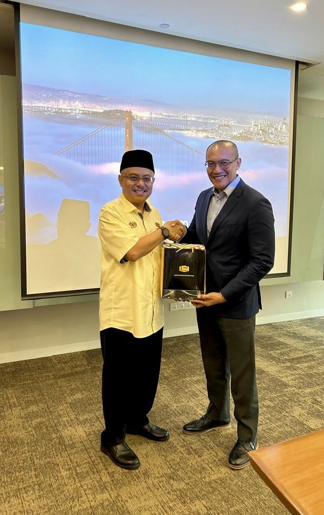 bpp_utaracj's tweet photo. 27 Jan 2025| Satu sesi libat urus telah berlangsung dgn jayanya di antara KKR/JKR &amp; SD Guthrie Berhad.Delegasi KKR/JKR telah diketuai oleh https://t.co/xHlZJYTF3t.Mohd Shahrom bin Ahmad Saman,TKPKR(Sektor Infra).Ini merupakan usaha proaktif JKR demi kelancaran pelaksanaan projek. https://t.co/YQ1qTbFyEI