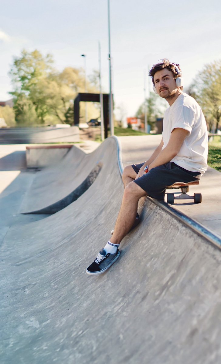 Erase AI works so well here!
(+ colour correction from the Gallery)