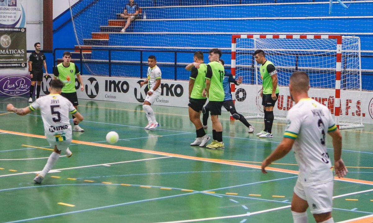 🌞 #G18Tercera
🟢 <a href="/MalagaFS/">Heredia 21 Málaga Ciudad Redonda FS</a> <a href="/sportingfsalme1/">Sporting FS Almería</a> <a href="/DamaBaza/">C.D. Dama de Baza</a>  se mantienen firmes, para la cuarta plaza <a href="/udcoinfs/">UD  COINEÑA FS</a> <a href="/Poli_ElEjido/">Polideportivo El Ejido</a> candidatos firmes
🟢 Por eludir el descenso, Belmez presenta batalla
🎙️ Invitado: <a href="/MiltonS14/">Milton Saldarriaga</a> jugador de la Coi

📻 futsalsur.com/2025/01/28/coi…