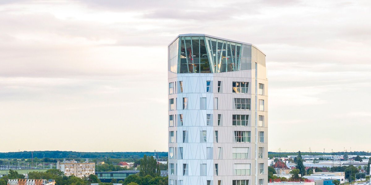 The Arsenal Tower in Dijon sets a benchmark for sustainable urban living. 
buff.ly/40vrWQJ

Architect: @artecharpentier 
 
#PositiveEnergyLiving #SustainableArchitecture #BioclimaticDesign