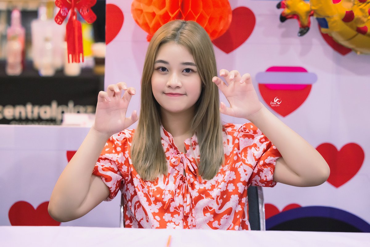 IYoucity's tweet photo. ต้าชั่วเท่อชั่ว ปู๋ย่าวหลาย🎟️
อู๋หลู่หว่อเตอเหม่ย 😍
.
ปีนี้ไม่มีรูป > ใช้รูปปีที่แล้วละกัน!! 🫶🙏
#CGM48 #PimCGM48 #IPimYou #IPimYouCity https://t.co/4tuXHVlI3o