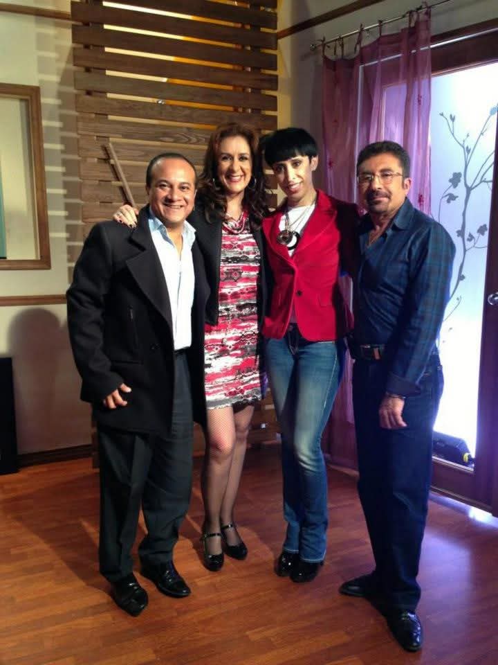 miguechiapaneco's tweet photo. #EraOtraCosaLaVida...hace apenas unos 11 años con #MatildeObregon, #MacMac Consultora en Imagen Pública y  'EL INTENSO' #AlfredoGudinni en #TeleFormula...

@FGudinni #RadioFormula https://t.co/we33cLHE8v