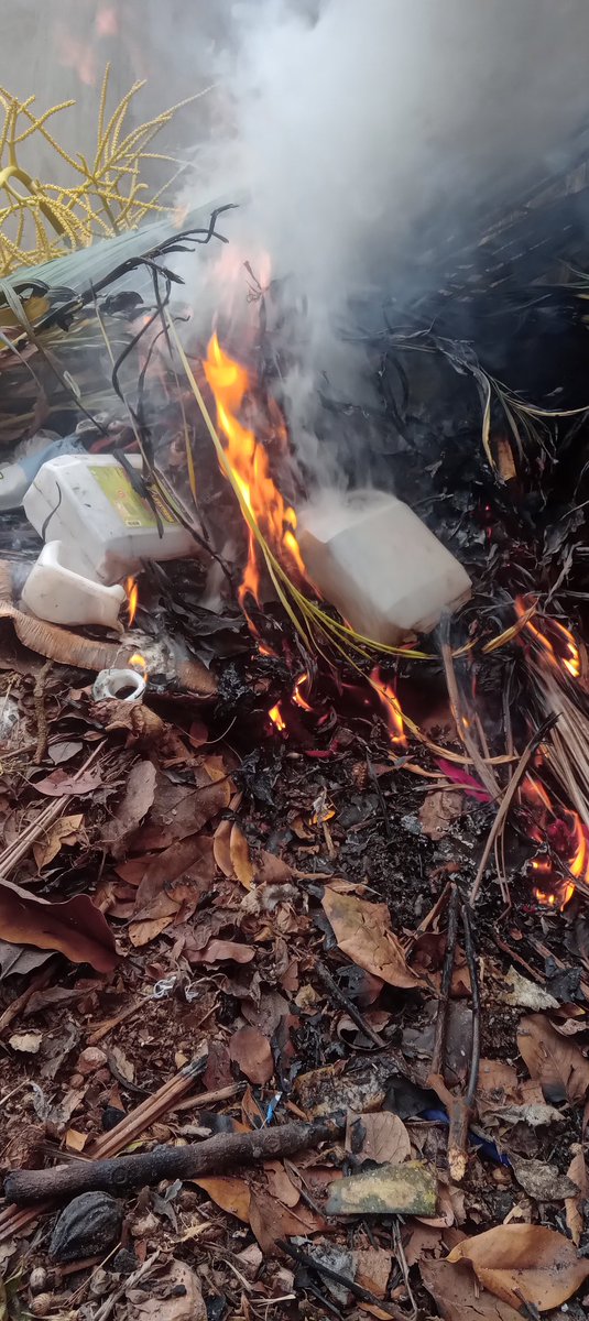 StephenKut38372's tweet image. #Openburning is not Just a Rudimentary method of disposing off Domestic solid Waste  but rather  a Rudimentary practice of #Terminating our #Ecosystem. Join #cepcomuganda to embrace inovative circular economy initiatives in response to the menace of Domestic solid waste.