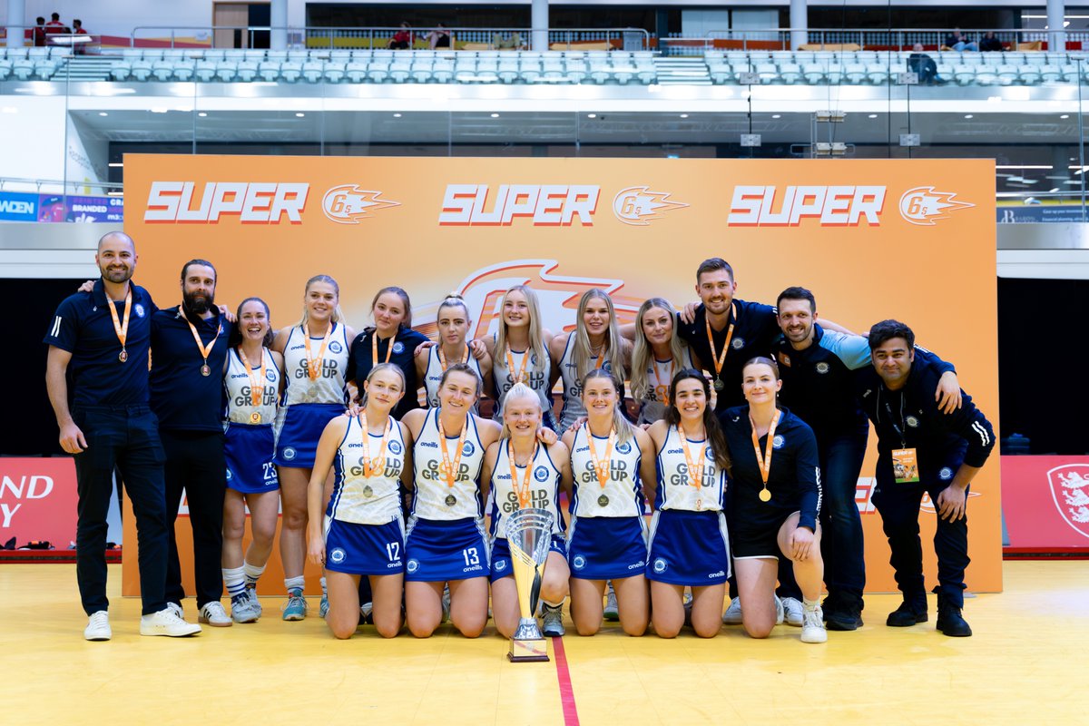 Back to Back Indoor Champions with <a href="/eghockeyclub/">East Grinstead HC</a> 🏆🏆

So proud of the team, the club, the supporters, and the great network behind the scenes in this achievement.

Thank you to <a href="/evagilbertphoto/">Eva Gilbert</a> for the 📸

On to Porto next for the <a href="/eurohockeyorg/">EuroHockey</a> indoor club trophy ✈️