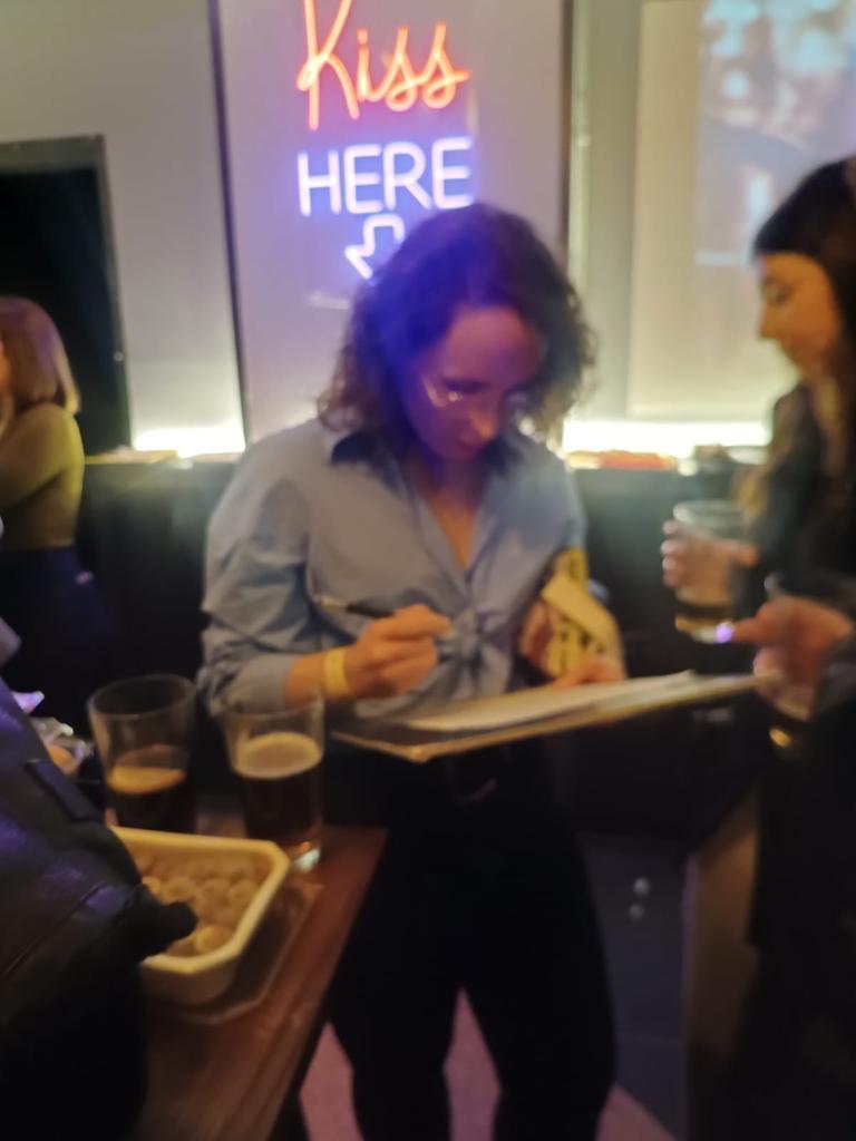 ControlaClub's tweet image. Recuerdos de este finde en @bodeguitadeenmedio ✨

🫂Gracias a todas y todos por participar de nuestras propuestas,por un disfrute con control😉 

#PadNight #PadJoven #MadridSalud