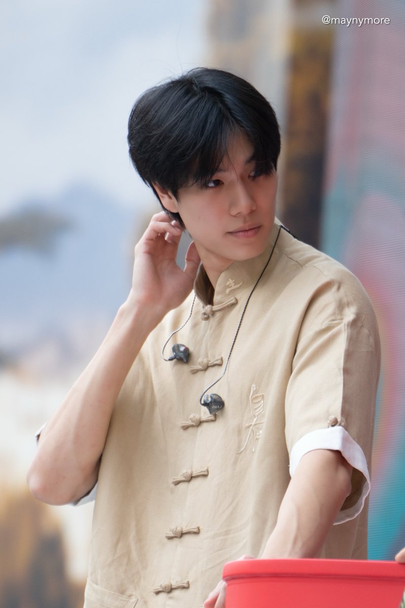 อาตี๋ของผม🤏🏻🤏🏻 

#EMCHINESENEWYEAR #EMQUARTIER #EMDISTRICT 
#phuwintang <a href="/phuwintang/">phuwintang</a>