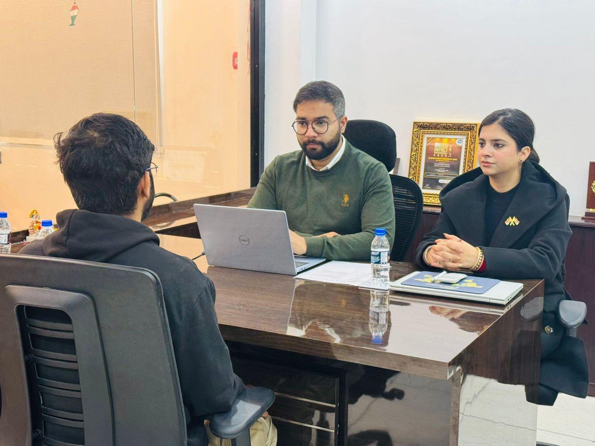 rvsiglobal's tweet photo. Successfully hosted Walk-In Drive at our office, welcoming 150+ IT professionals! 50 have been shortlisted for the next round.

Candidates praised the process, work environment, and growth opportunities at RVS. Ready to join us? Apply now: jobs@rvsiglobal.co.uk.

#hiring #jammu https://t.co/I5obGiPFEN