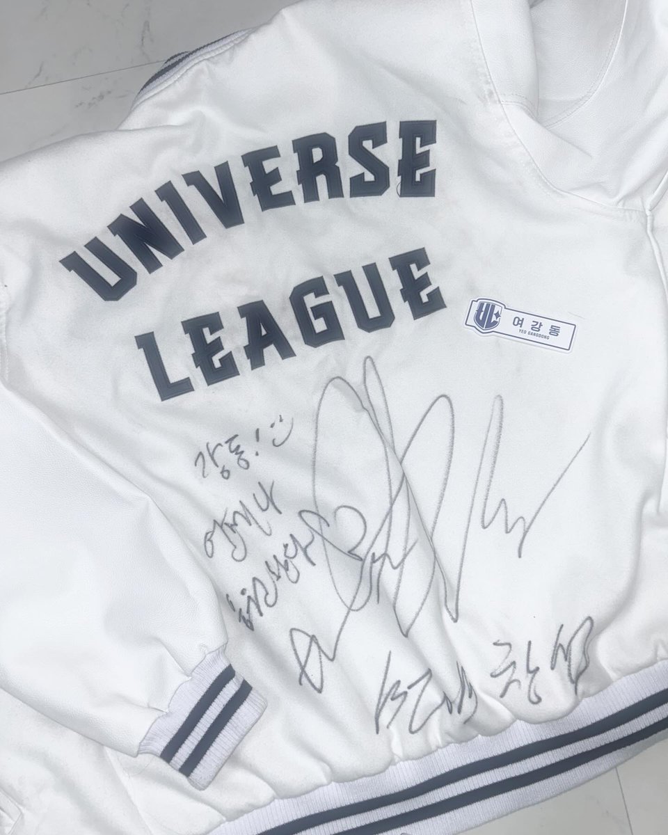 nauimellodi's tweet photo. Gangdong IG post with Changsub🥹💚

"Thankyou"

CS message on the jacket: 
Gangdong! :)
I'm always rooting for you♡
BTOB Changsub https://t.co/djyUQvi9ev