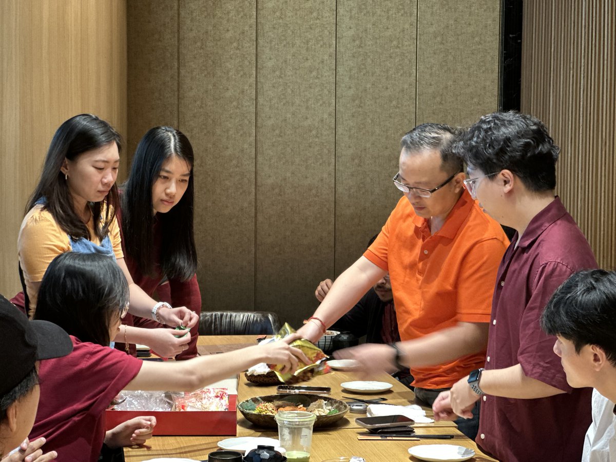 Celebrating the Lunar New Year with our team in true tradition—tossing Yee Sang for prosperity and success! 🍊🎉 A vibrant dish popular in Malaysia and Singapore that symbolizes abundance and unity. It’s a delicious way to usher in the Year of the Wood Snake! 🐍🎊 #LunarNewYear