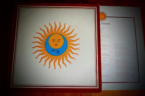 clothesfreeuk's tweet photo. It's grey and wet ๐ญ but here's what's playing in the drivetime tune section today ๐ถ๐ถ๐ถ
#kingcrimson #larkstongueinaspic #fripp #wetton #bruford #cross #muir #1973 #palmerjames https://t.co/F7Iy4i18kG